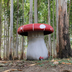 Resin statue 20.8 feet tall, indoor and outdoor dining table, large-sized sculpture, garden lawn, pool decoration, exterior courtyard of buildings, round dining table, chair decoration, red mushrooms