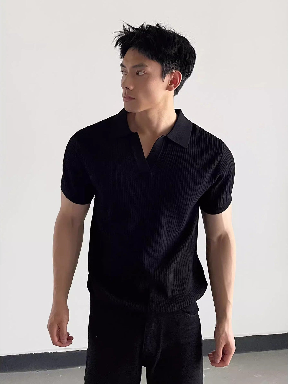 Men's Ribbed Knit Open Collar Short Sleeve Polo Shirt